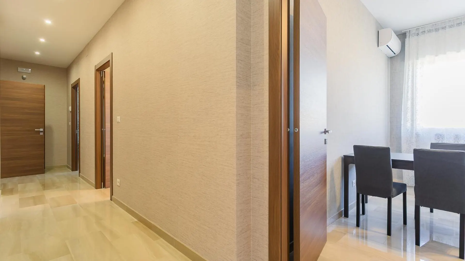 招待所 Fifty-One Guesthouse By Apulia Accommodation 巴里
