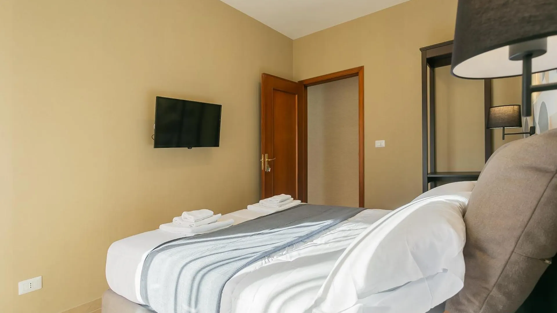 Fifty-One Guesthouse By Apulia Accommodation 巴里