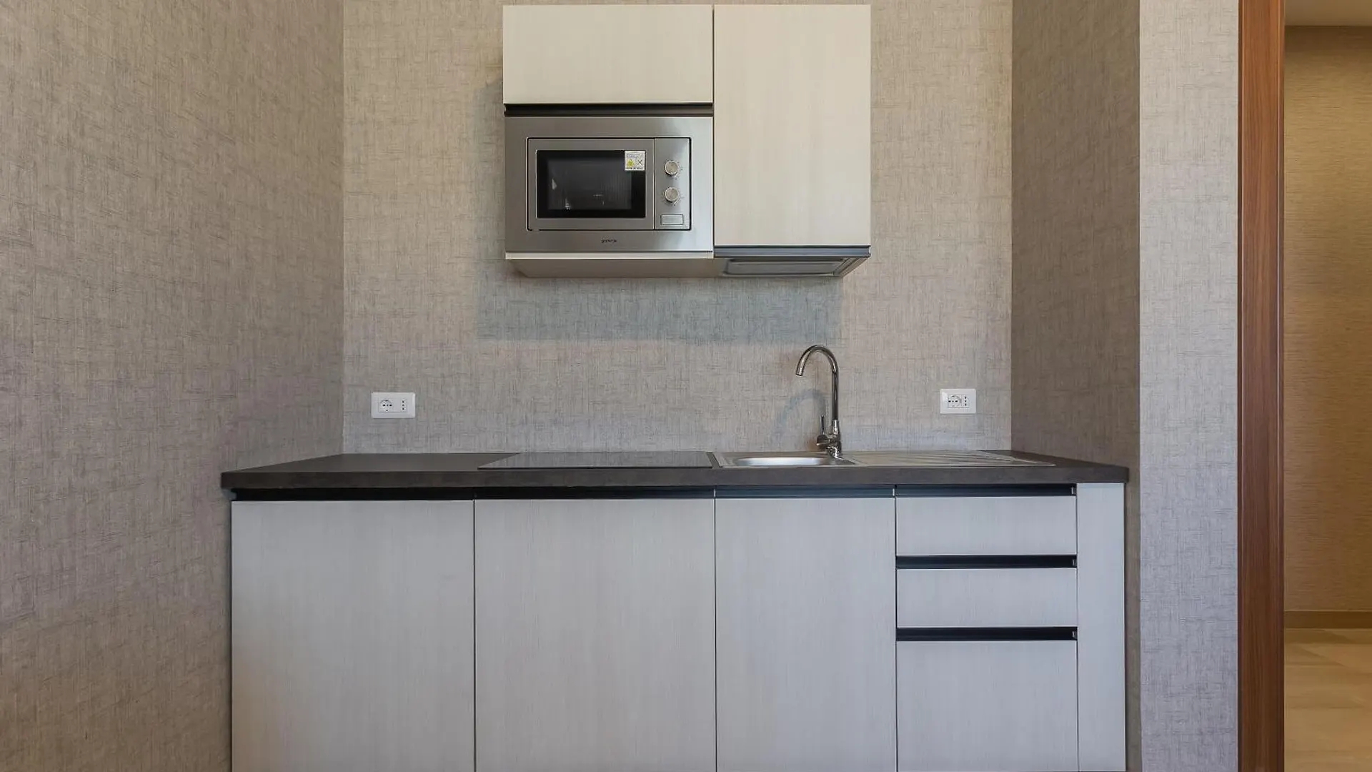 Fifty-One Guesthouse By Apulia Accommodation 巴里