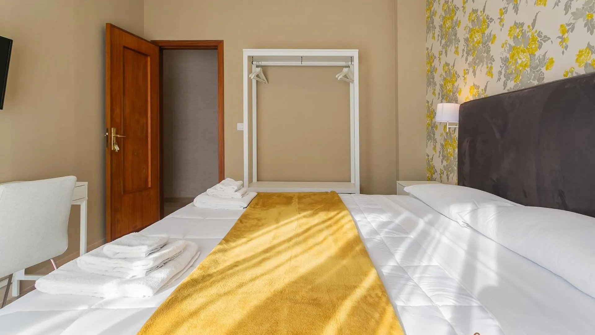 Fifty-One Guesthouse By Apulia Accommodation Bari Guest house